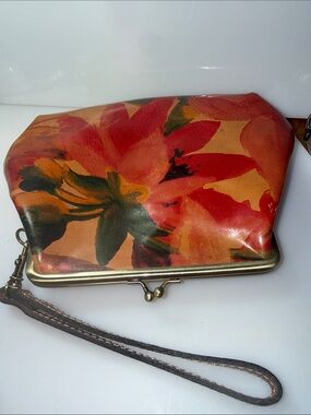 Patricia Nash Red & Brown Floral Frame Clasp Wristlet